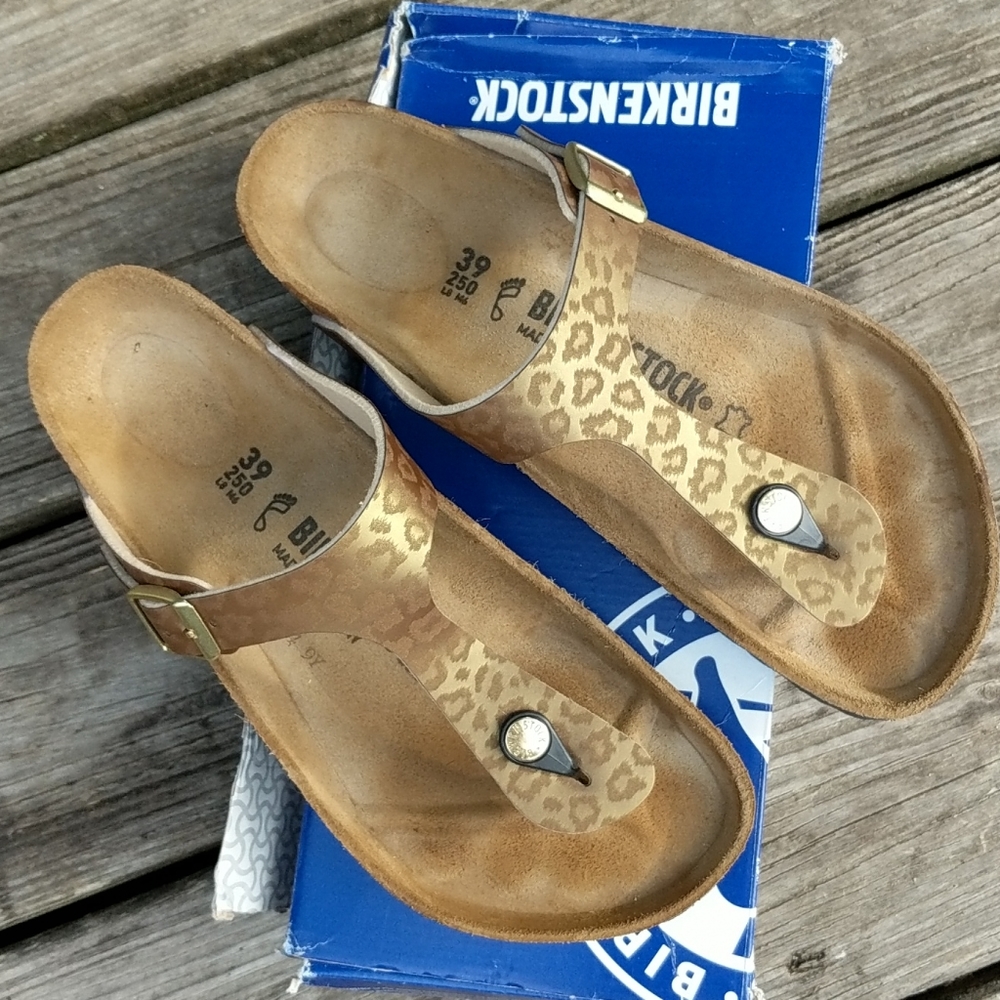 Birkenstock Gizeh Leopard Gold flip flops